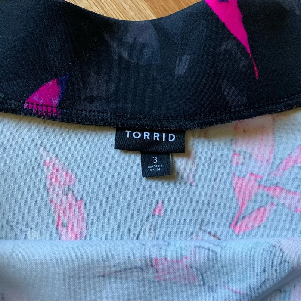 Torrid black floral scuba skater set - Picture 5 of 13